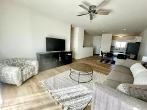 The White Pine Modern Spacious with garage